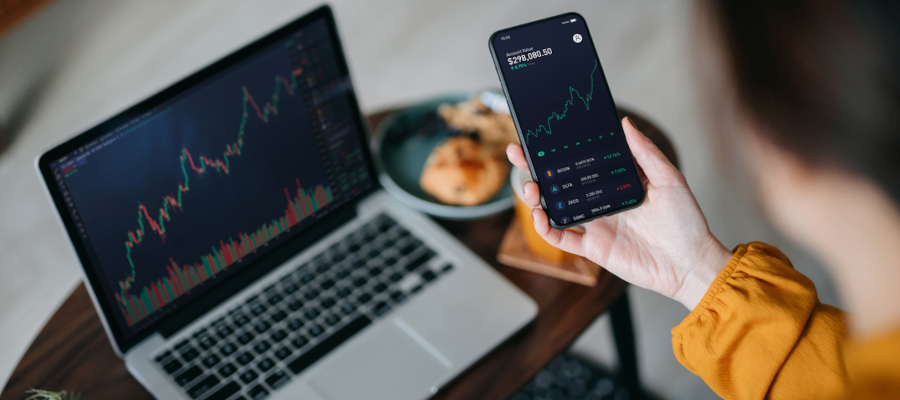 Embracing the Rise of Hybrid Investment Strategies: Navigating the New Era of Financial Diversification